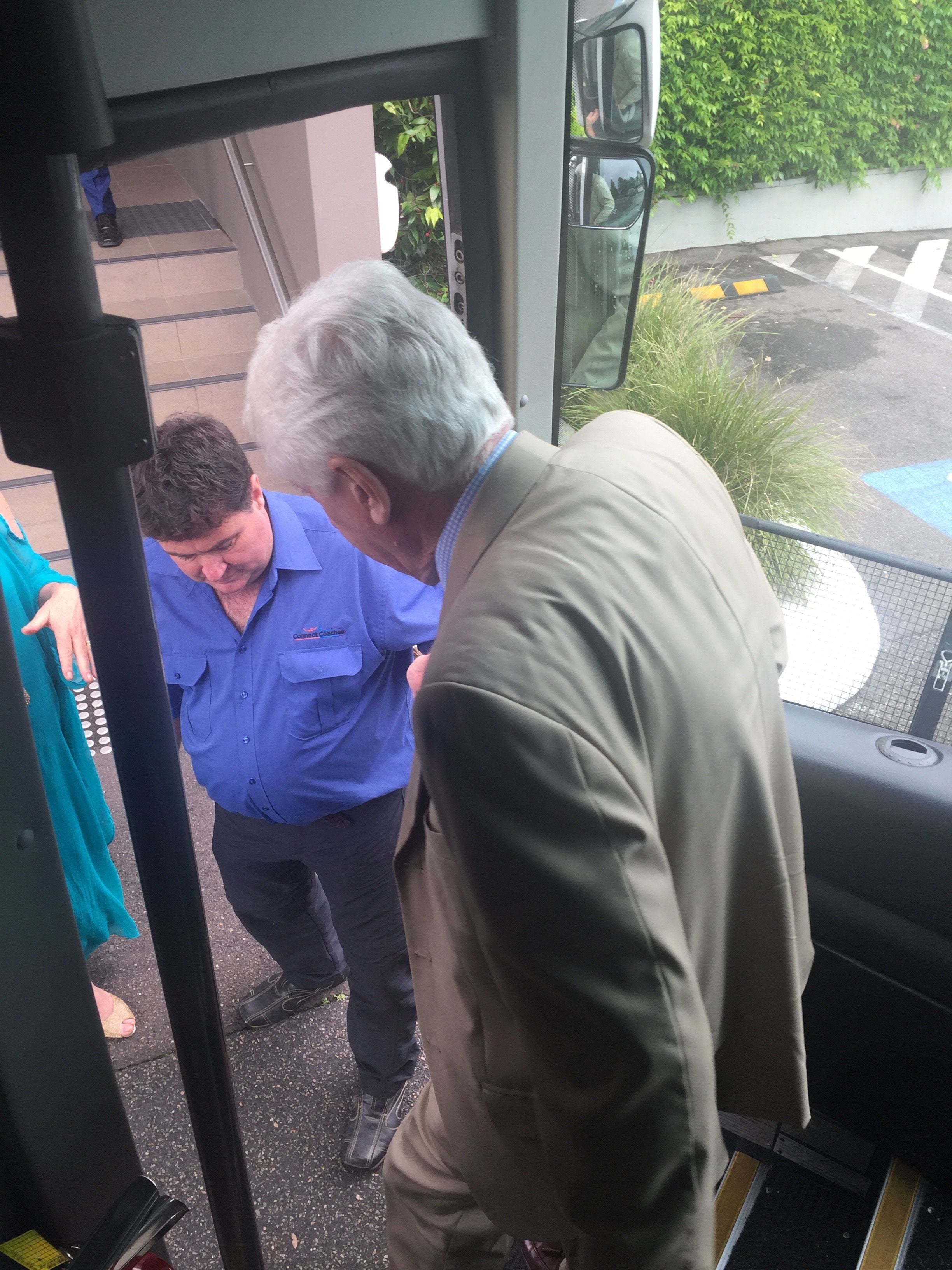 Wedding Transfers & School Formals Image -5a493f4a5ad54